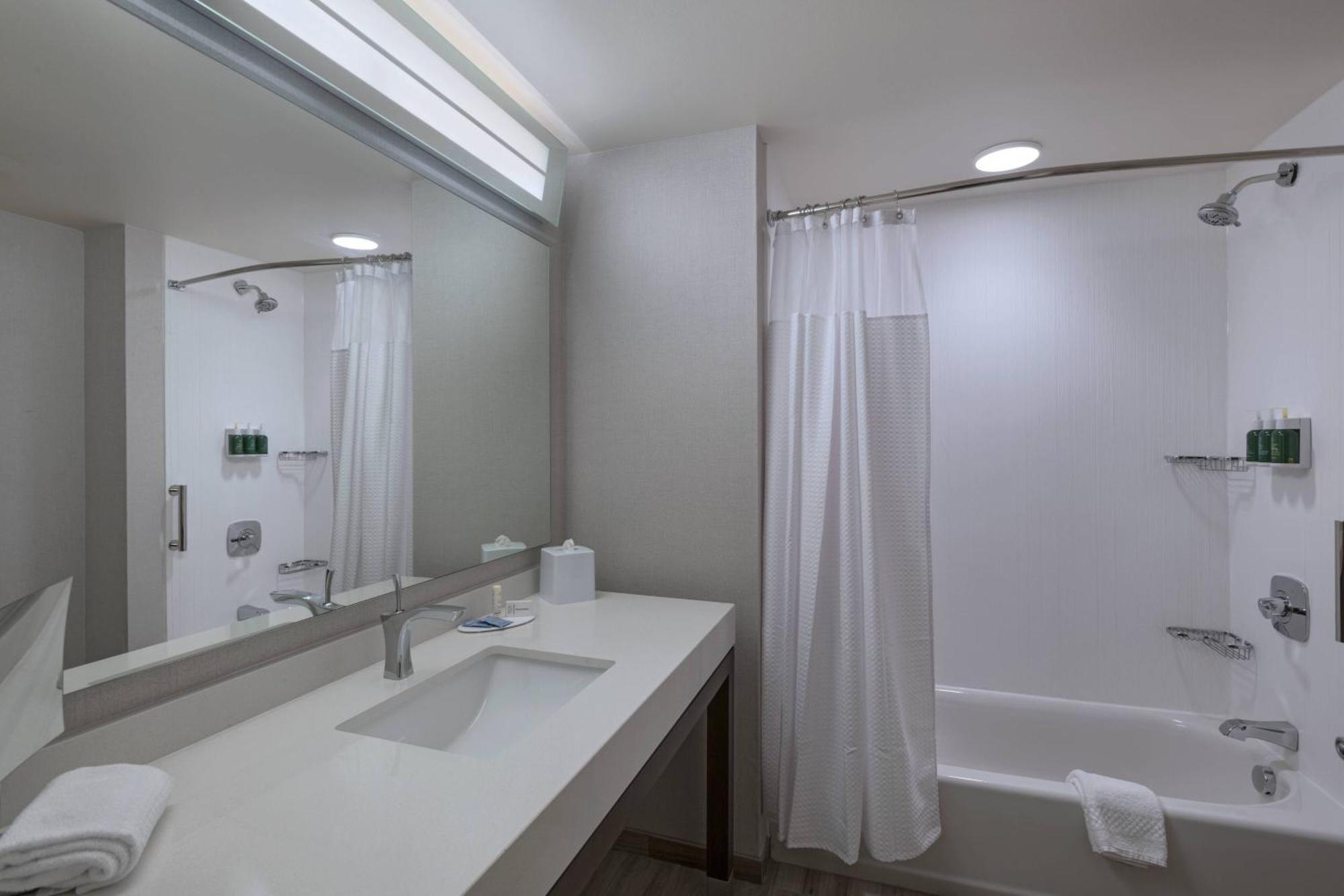 Courtyard St. Louis Brentwood Hotel Richmond Heights Bagian luar foto
