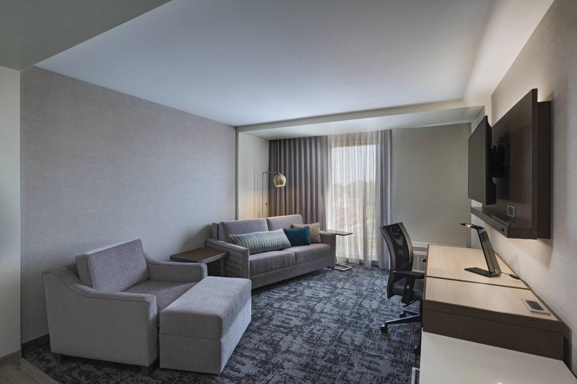 Courtyard St. Louis Brentwood Hotel Richmond Heights Bagian luar foto