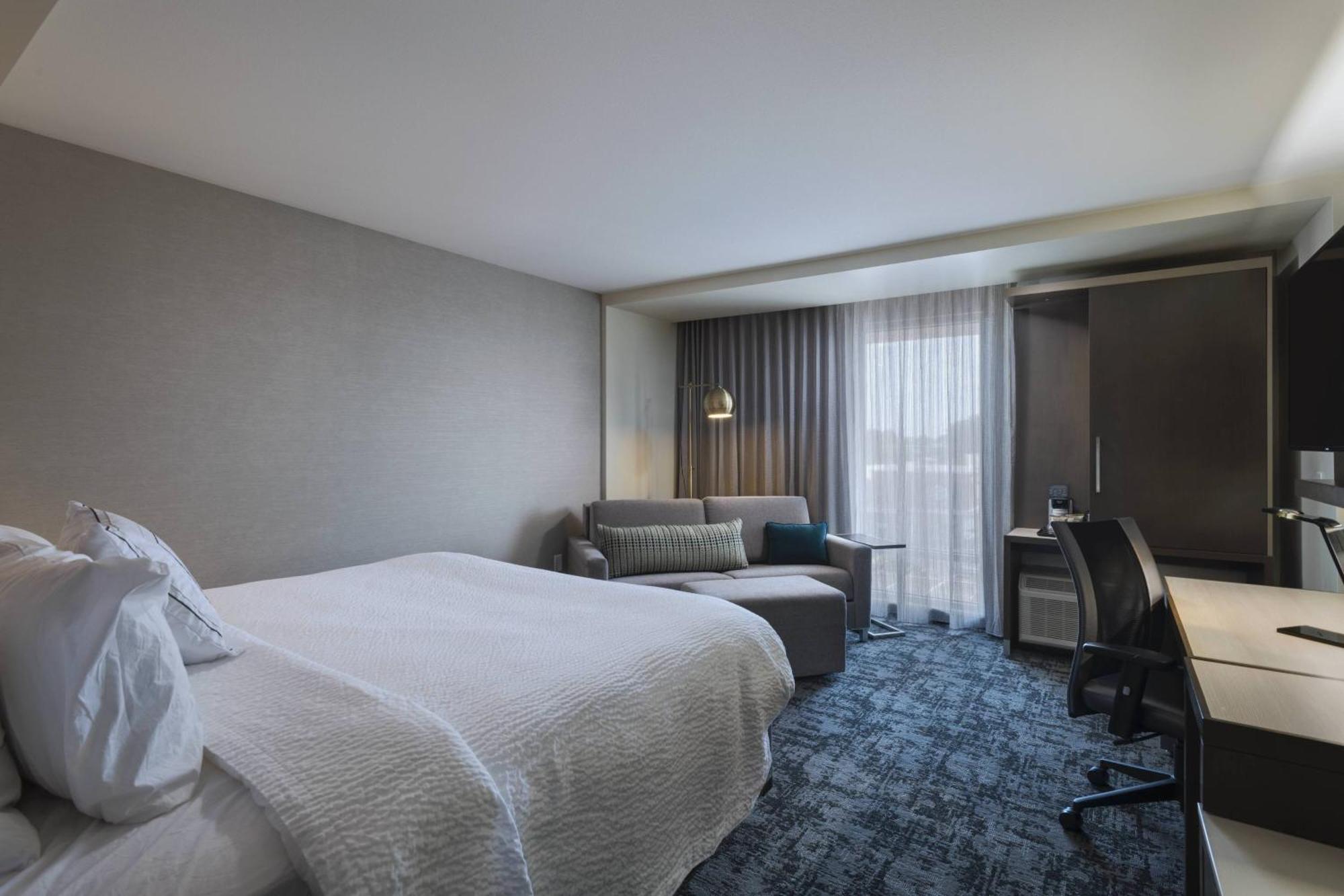 Courtyard St. Louis Brentwood Hotel Richmond Heights Bagian luar foto